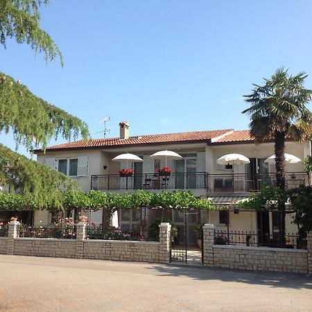 Vila Alma Poreč Eksteriør billede