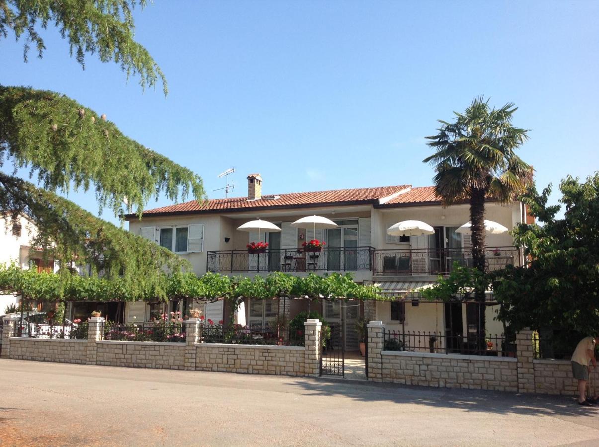 Vila Alma Poreč Eksteriør billede